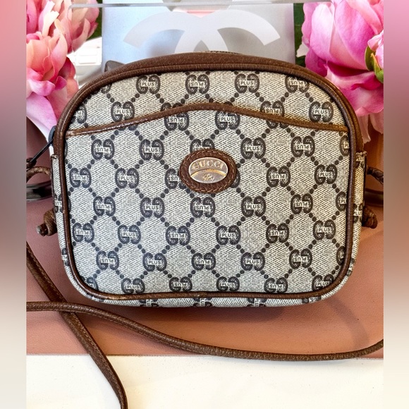 Gucci Handbags - Cute Vintage Gucci Plus Crossbody